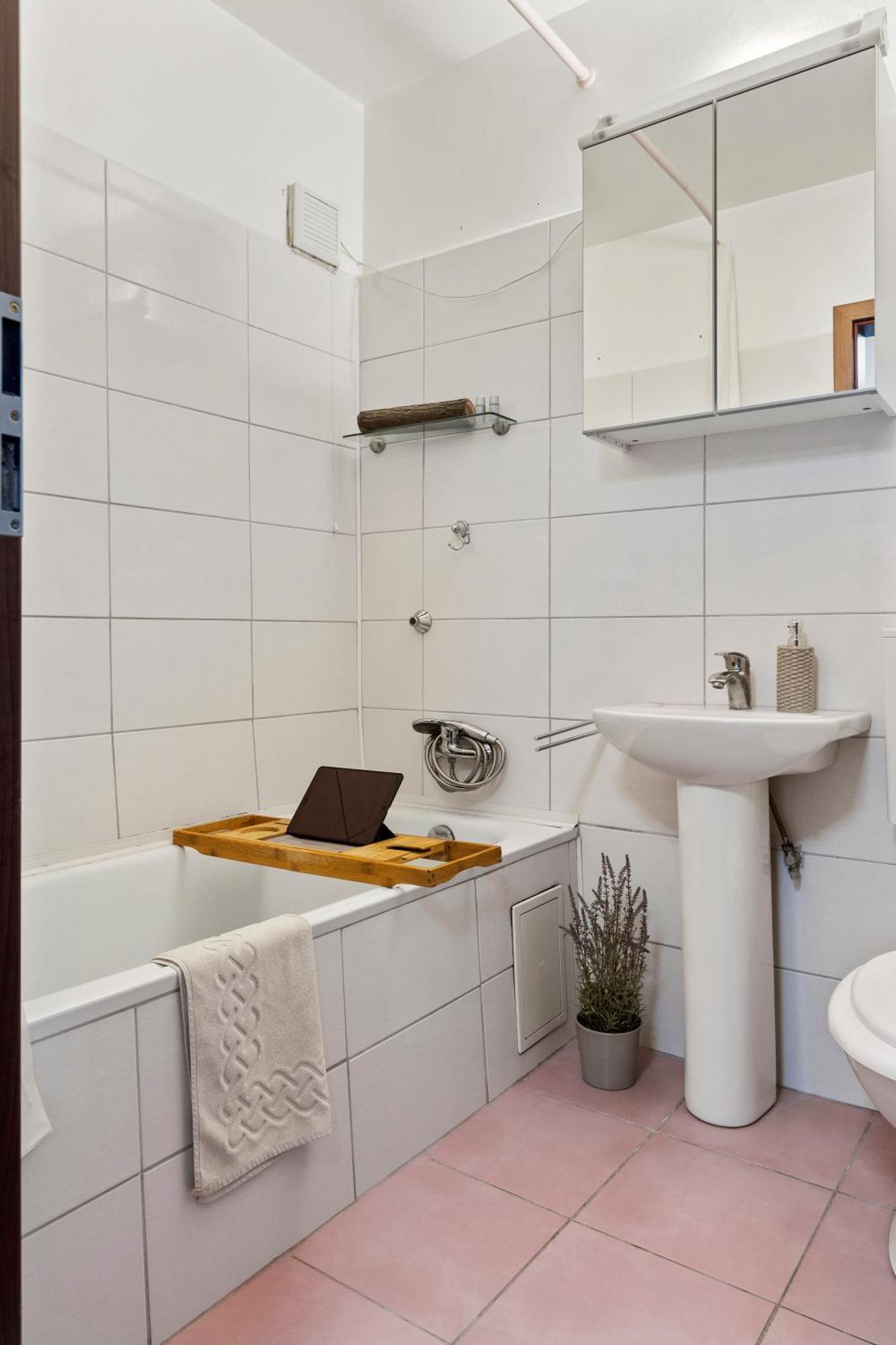 Arena Nationala, Monza, Victor Gomoiu The Cloud, Free Early Check-In Available Apartment Bucharest Luaran gambar